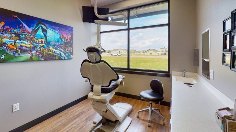 Stomatolog de Încredere – Îngrijire Dentară Personalizată pentru Toată Familia Stomatolog de Încredere –