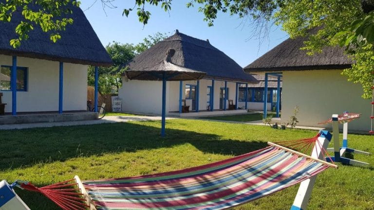 Cele mai bune pensiuni și case de vacanță din Crișan și Caraorman Cele mai bune pensiuni și case de vacanță din Crișan și Caraorman