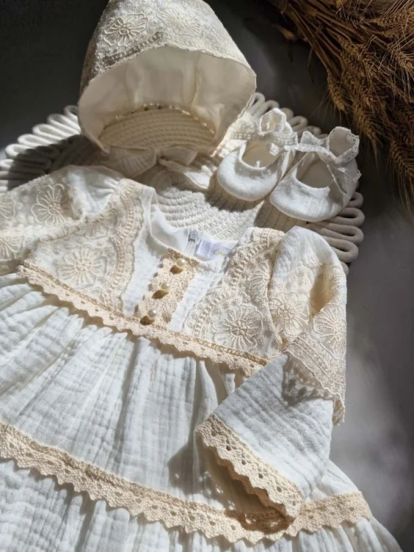 Idei ținute botez mamă – Ghid complet pentru o apariție elegantă, modernă și memorabilă 1